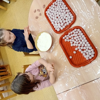 Veselé kuličky - kokosové tvoření